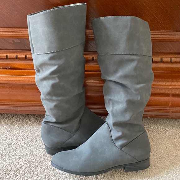 Gray Boots - Picture 1 of 5